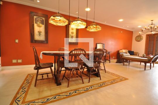 Sala de Jantar de casa à venda com 4 quartos, 378m² em Vila Paiva, São Paulo