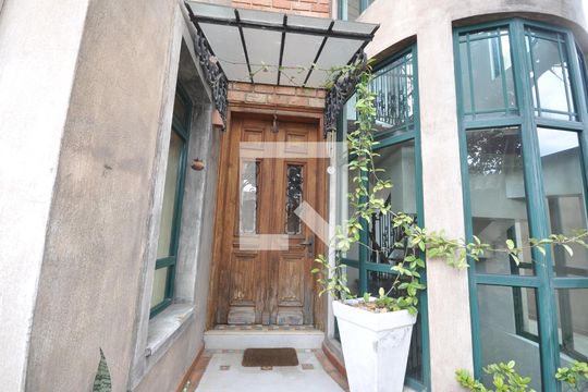 Hall de entrada de casa à venda com 4 quartos, 378m² em Vila Paiva, São Paulo