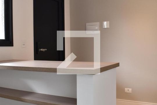 Sala/Cozinha de kitnet/studio para alugar com 1 quarto, 33m² em Portão, Curitiba