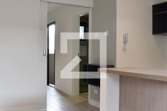 Sala/Cozinha de kitnet/studio para alugar com 1 quarto, 33m² em Portão, Curitiba
