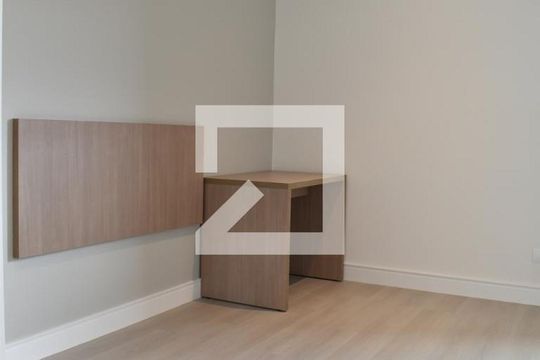 Quarto de kitnet/studio para alugar com 1 quarto, 33m² em Portão, Curitiba