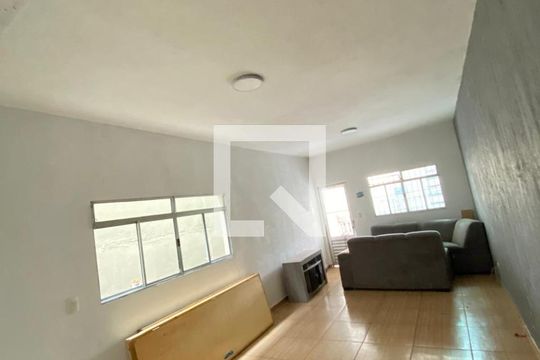 Casa para alugar com 1 quarto, 80m² em Jardim Ponte Rasa, São Paulo