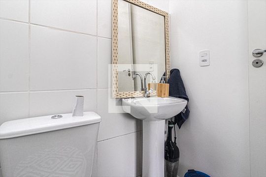 Banheiro de apartamento para alugar com 1 quarto, 29m² em Sacoma, São Paulo