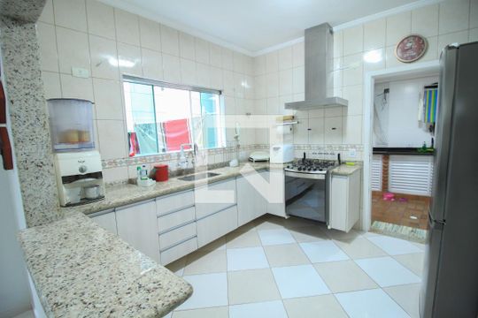 Cozinha de casa à venda com 3 quartos, 175m² em Vila Bertioga, São Paulo