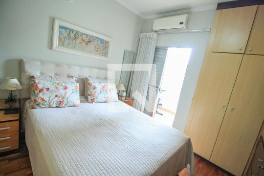 Quarto 1 de casa à venda com 3 quartos, 175m² em Vila Bertioga, São Paulo