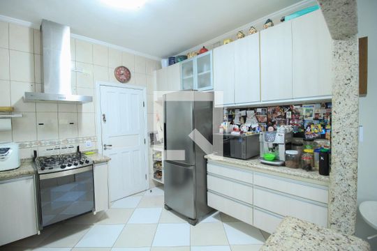 Cozinha de casa à venda com 3 quartos, 175m² em Vila Bertioga, São Paulo