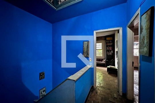 Corredor Quartos de casa à venda com 3 quartos, 325m² em Brooklin, São Paulo