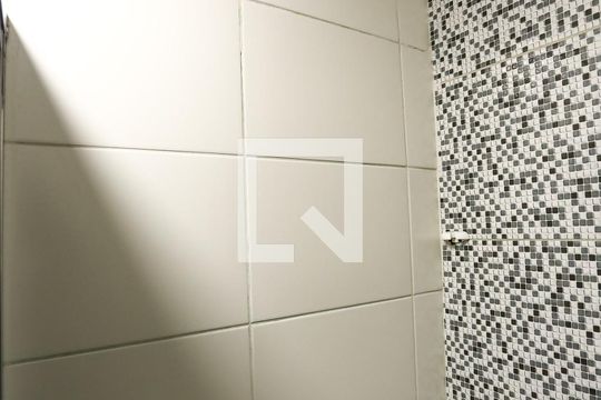 Banheiro de apartamento para alugar com 2 quartos, 46m² em Jardim Umarizal, São Paulo