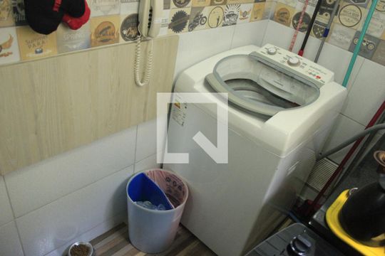 Área de serviço de apartamento para alugar com 2 quartos, 39m² em Vila Nova Bonsucesso, Guarulhos
