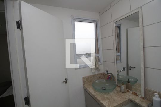Banheiro de apartamento à venda com 2 quartos, 47m² em Penha de França, São Paulo
