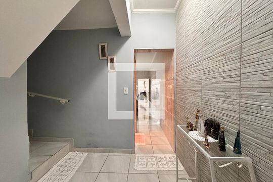 Escada  de casa à venda com 3 quartos, 300m² em Cidade São Jorge, Santo André
