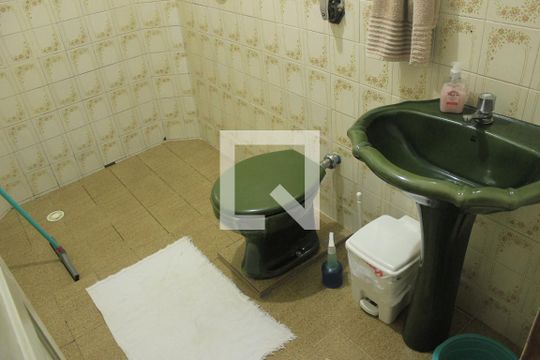 Banheiro 2 de casa à venda com 3 quartos, 125m² em Parque Continental Ii, Guarulhos