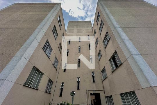 Fachada Bloco  de apartamento para alugar com 2 quartos, 55m² em Santo Amaro, São Paulo