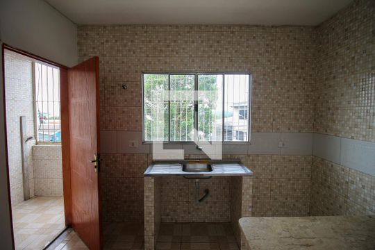 Cozinha de apartamento para alugar com 2 quartos, 55m² em Vila Chuca, São Paulo