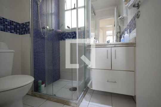 Banheiro de apartamento à venda com 3 quartos, 74m² em Jardim Sao Caetano, São Caetano do Sul