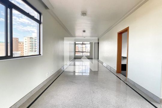 Sala de apartamento à venda com 4 quartos, 300m² em Prado, Belo Horizonte
