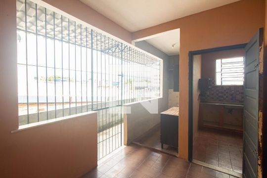 Área de Serviço de casa para alugar com 2 quartos, 100m² em Campo Grande, Rio de Janeiro