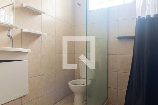 Banheiro de casa para alugar com 2 quartos, 100m² em Campo Grande, Rio de Janeiro