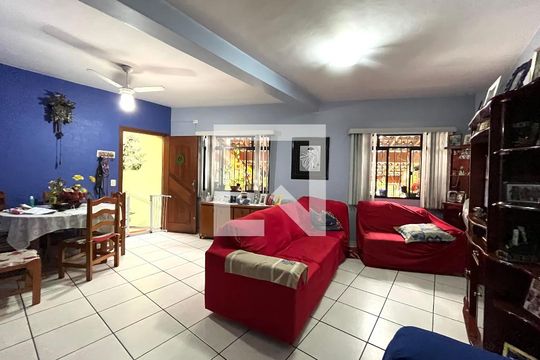Casa à venda com 2 quartos, 81m² em Cidade Vargas, São Paulo