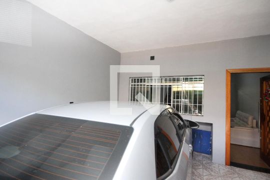 Garagem de casa à venda com 3 quartos, 380m² em Sapopemba, São Paulo