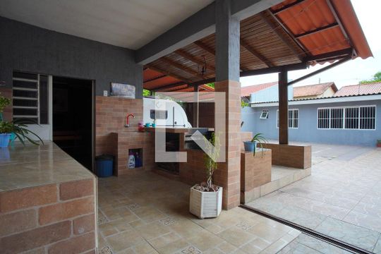 Quintal - Fundos de casa à venda com 4 quartos, 170m² em Parque Santa Fé, Porto Alegre