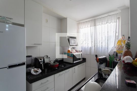 Cozinha de apartamento para alugar com 2 quartos, 114m² em Serrano, Belo Horizonte