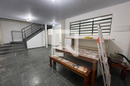 Casa à venda com 8 quartos, 700m² em Conjunto Residencial Butanta, São Paulo