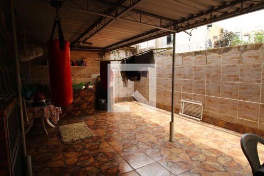 Varanda e quintal de apartamento à venda com 2 quartos, 60m² em Ramos, Rio de Janeiro