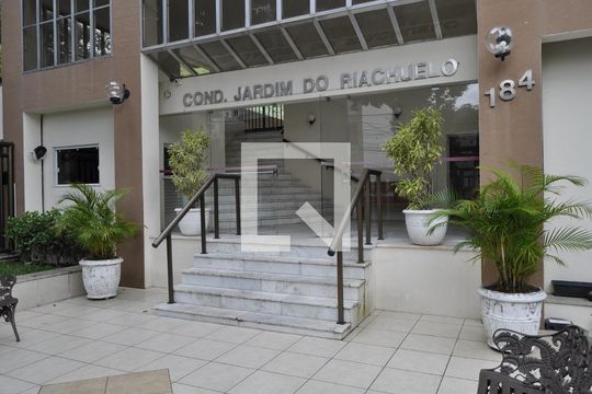 Fachada de apartamento à venda com 2 quartos, 75m² em Riachuelo, Rio de Janeiro