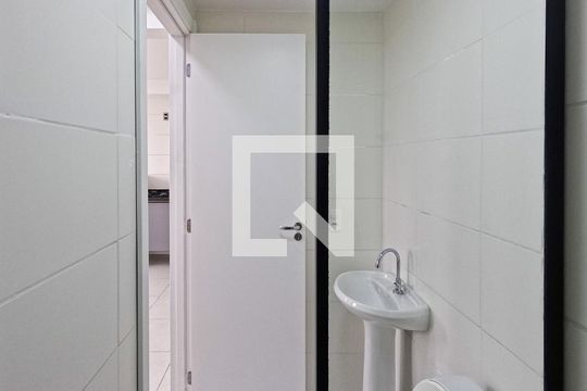 Banheiro de apartamento para alugar com 2 quartos, 32m² em Pirituba, São Paulo