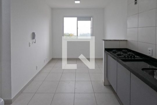 Cozinha de apartamento para alugar com 2 quartos, 32m² em Pirituba, São Paulo