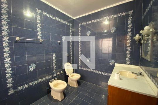 Banheiro da Suíte de casa para alugar com 3 quartos, 350m² em Rincão, Novo Hamburgo