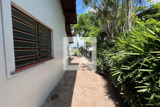 Área comum de casa para alugar com 3 quartos, 350m² em Rincão, Novo Hamburgo