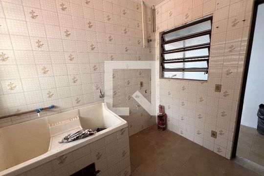 Área de Serviço de casa para alugar com 3 quartos, 350m² em Rincão, Novo Hamburgo