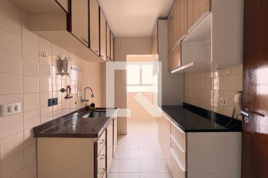 Cozinha  de apartamento para alugar com 2 quartos, 52m² em Vila Francisco Matarazzo, Santo André