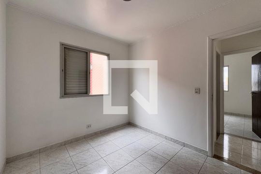 Quarto 2 de apartamento para alugar com 2 quartos, 52m² em Vila Francisco Matarazzo, Santo André