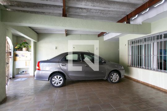 Garagem de casa à venda com 4 quartos, 350m² em Cidade Líder, São Paulo