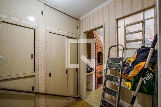 Área de Serviço de casa para alugar com 4 quartos, 338m² em Utinga, Santo André