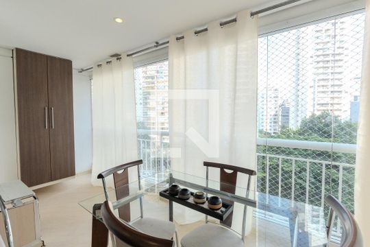 Sacada de apartamento para alugar com 1 quarto, 55m² em Cerqueira César, São Paulo