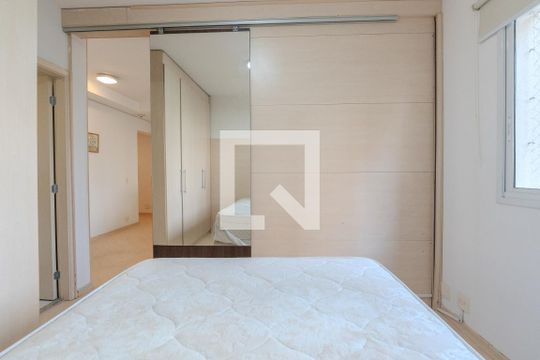 Suíte de apartamento para alugar com 1 quarto, 55m² em Cerqueira César, São Paulo