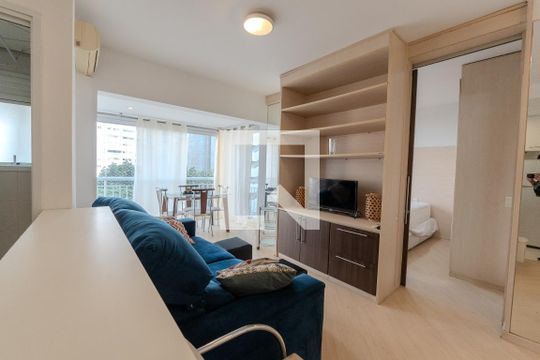 Apartamento para alugar com 1 quarto, 55m² em Cerqueira César, São Paulo