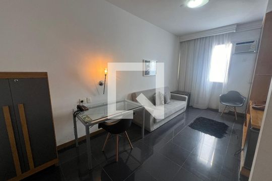 Sala de apartamento para alugar com 1 quarto, 40m² em Vila da Serra, Nova Lima