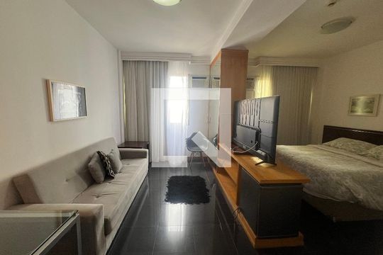 Sala de apartamento para alugar com 1 quarto, 40m² em Vila da Serra, Nova Lima