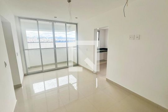 Sala de apartamento à venda com 3 quartos, 176m² em Carlos Prates, Belo Horizonte
