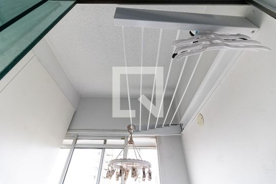 Lavanderia de apartamento à venda com 2 quartos, 55m² em Jardim Previdencia, São Paulo