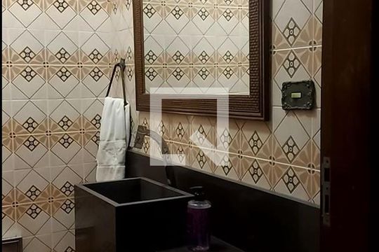 Banheiro de casa à venda com 3 quartos, 315m² em Vila Albertina, São Paulo