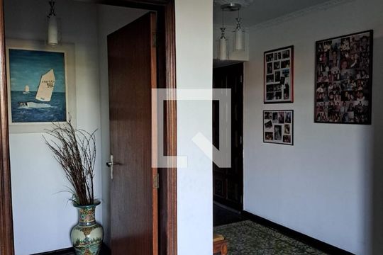 Corredor de casa à venda com 3 quartos, 315m² em Vila Albertina, São Paulo