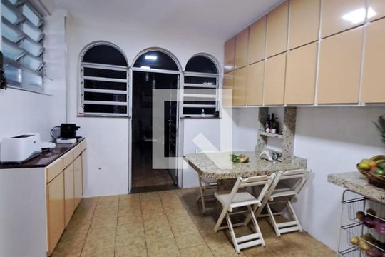 Cozinha de casa à venda com 3 quartos, 315m² em Vila Albertina, São Paulo
