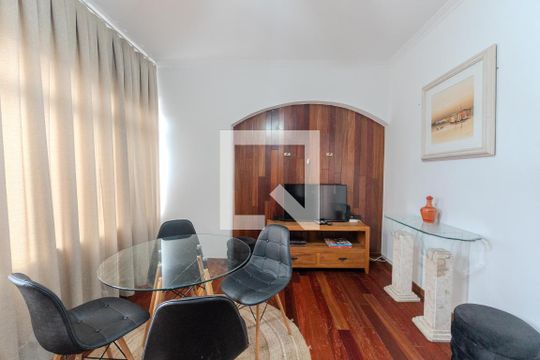 Sala de apartamento à venda com 2 quartos, 105m² em Bela Vista, São Paulo