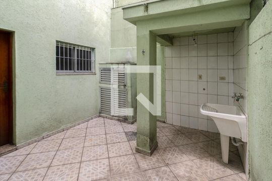 Área de Serviço de casa à venda com 2 quartos, 120m² em Vila Liviero, São Paulo